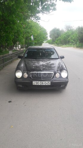 Mercedes E 220 2000, 342,055 km - 2.2 l - Bakı
