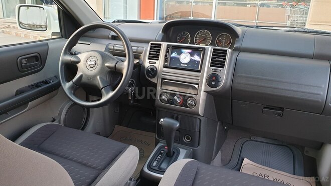 Nissan X-Trail 2011, 182,000 km - 2.5 l - Bakı