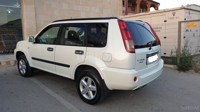 Nissan X-Trail 2011, 182,000 km - 2.5 l - Bakı
