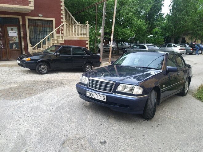 Mercedes C 220 1998, 290,000 km - 2.2 л - Bakı
