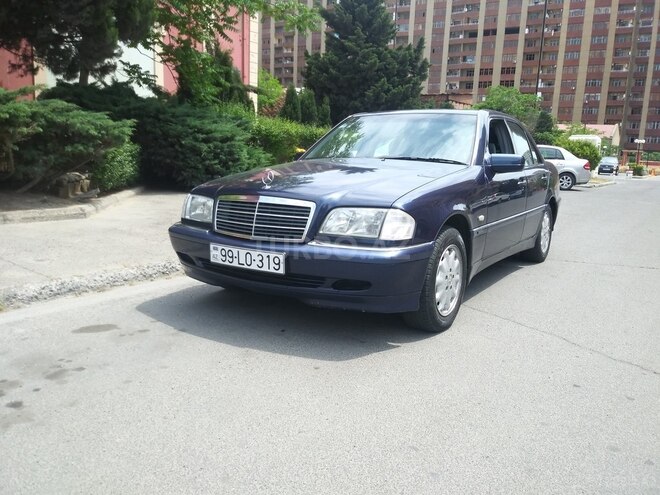 Mercedes C 220 1998, 290,000 km - 2.2 л - Bakı