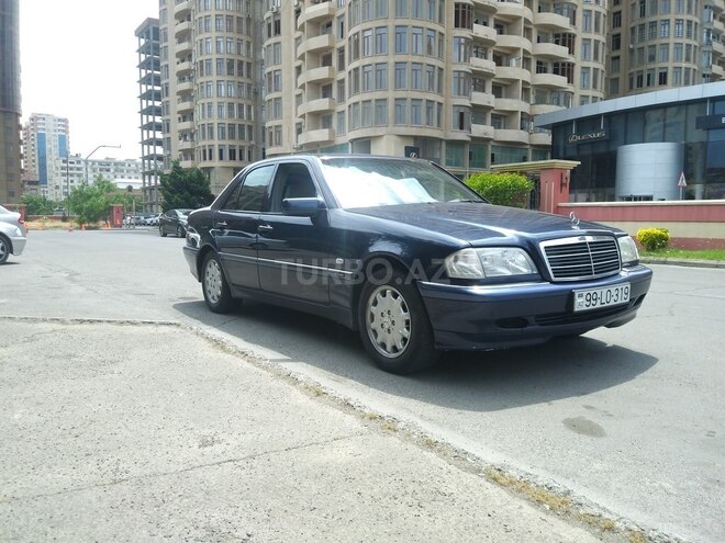 Mercedes C 220 1998, 290,000 km - 2.2 л - Bakı
