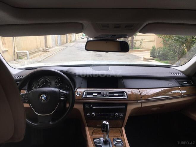 BMW 750 2011, 136,000 km - 4.4 l - Bakı