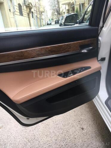 BMW 750 2011, 136,000 km - 4.4 l - Bakı