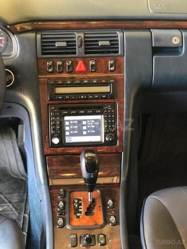 Mercedes E 240 2000, 219,000 km - 2.6 l - Şirvan