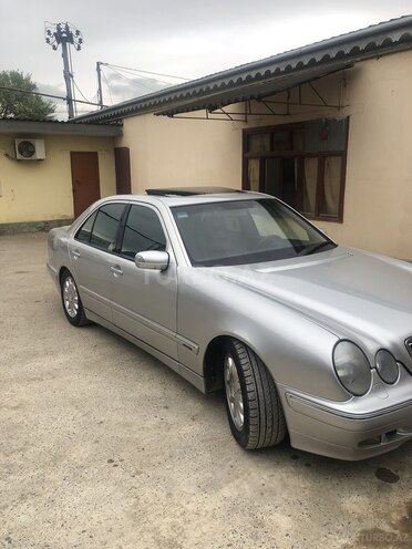 Mercedes E 240 2000, 219,000 km - 2.6 l - Şirvan