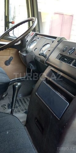 Mercedes 609 D 1989, 3,552,274 km - 3.5 л - Masallı