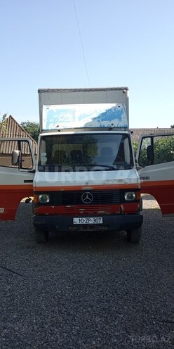 Mercedes 609 D 1989, 3,552,274 km - 3.5 л - Masallı