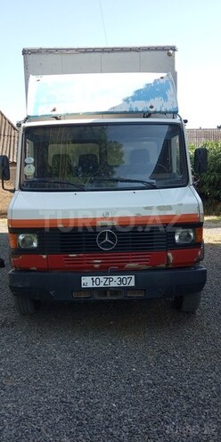 Mercedes 609 D 1989, 3,552,274 km - 3.5 л - Masallı