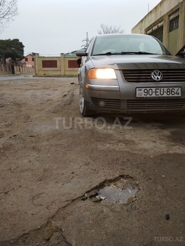Volkswagen Passat 2002, 200 km - 1.8 l - Bakı