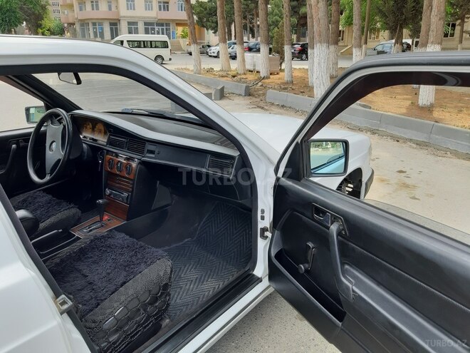 Mercedes 190 1992, 364,960 km - 2.0 л - Bakı