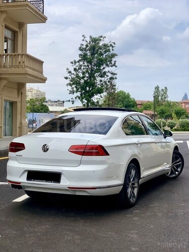 Volkswagen Passat 2018, 14,000 km - 1.8 л - Bakı