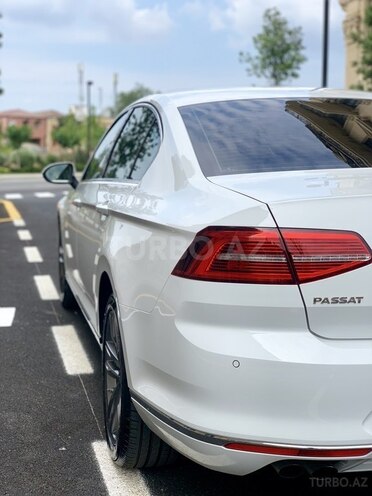 Volkswagen Passat 2018, 14,000 km - 1.8 л - Bakı