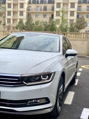 Volkswagen Passat 2018, 14,000 km - 1.8 л - Bakı