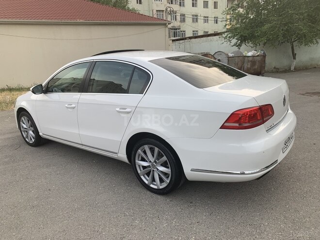 Volkswagen Passat 2013, 171,700 km - 1.8 л - Sumqayıt
