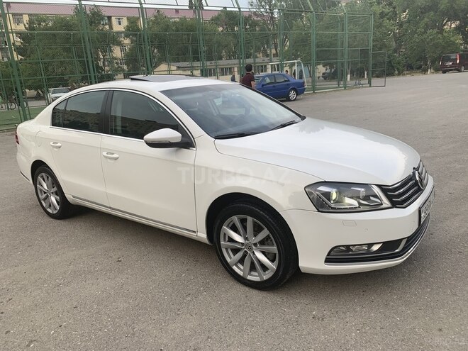 Volkswagen Passat 2013, 171,700 km - 1.8 л - Sumqayıt