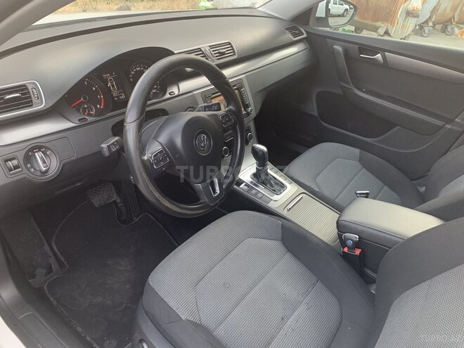 Volkswagen Passat 2013, 171,700 km - 1.8 л - Sumqayıt