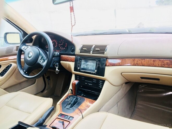 BMW 525 2001, 301,000 km - 2.5 l - Bakı