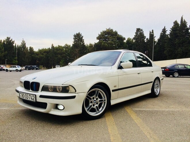 BMW 525 2001, 301,000 km - 2.5 l - Bakı