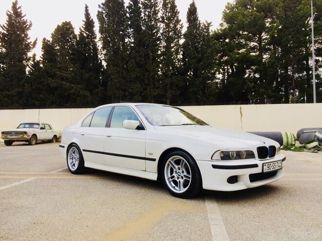 BMW 525 2001, 301,000 km - 2.5 l - Bakı