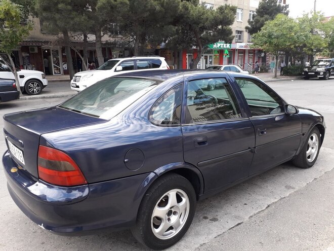 Opel Vectra 1996, 342,803 km - 1.8 л - Bakı