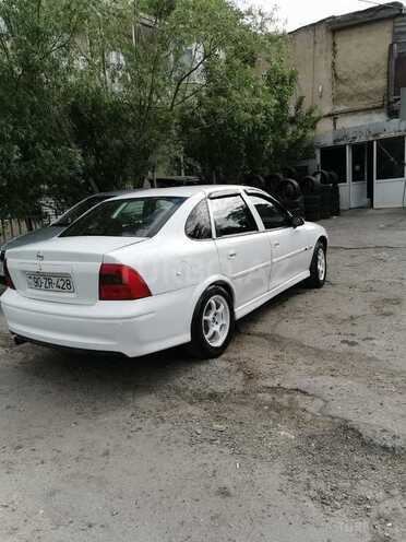 Opel Vectra 1999, 240,000 km - 1.8 l - Bakı