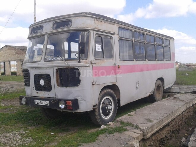 PAZ  1993, 215,154 km - 4.6 l - Saatlı