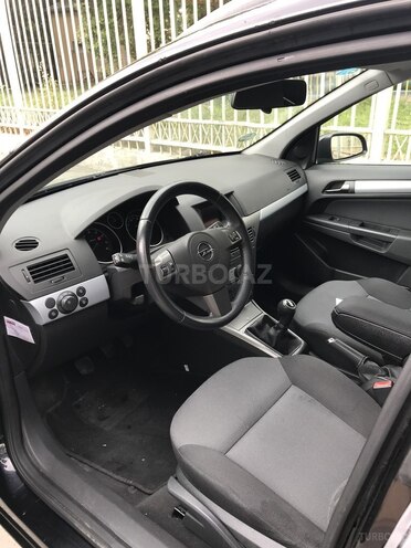 Opel Astra 2006, 243,000 km - 1.4 л - Bakı