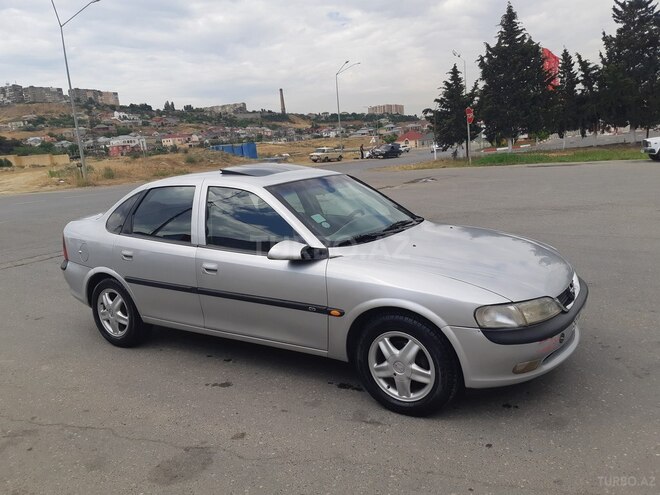 Opel Vectra 1998, 290,000 km - 1.8 l - Bakı