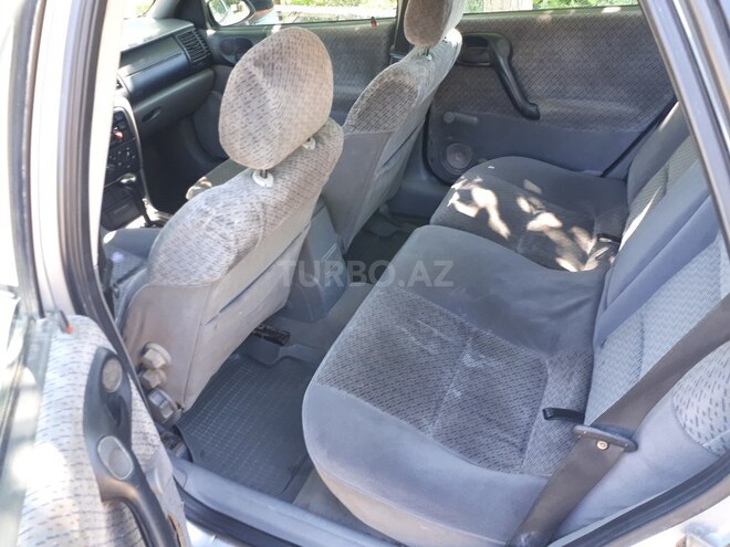 Opel Vectra 1996, 329,396 km - 1.8 л - Qazax