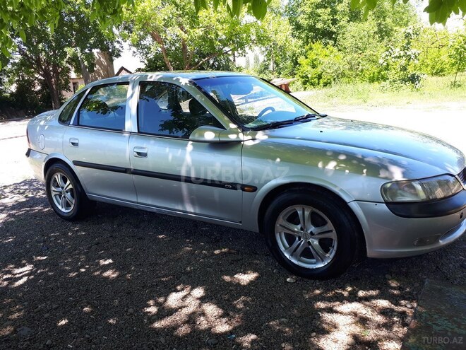 Opel Vectra 1996, 329,396 km - 1.8 л - Qazax