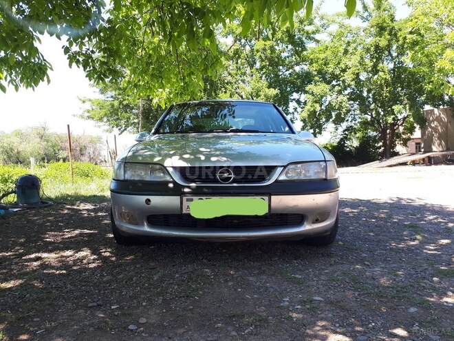 Opel Vectra 1996, 329,396 km - 1.8 л - Qazax
