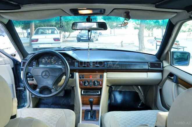 Mercedes E 300 1994, 450,000 km - 3.0 l - Bakı