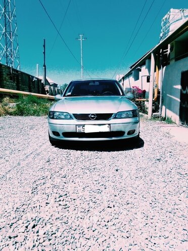 Opel Vectra 1999, 285,657 km - 2.0 л - Bakı