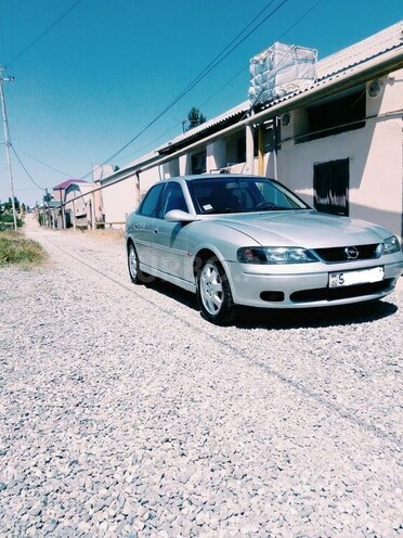Opel Vectra 1999, 285,657 km - 2.0 л - Bakı