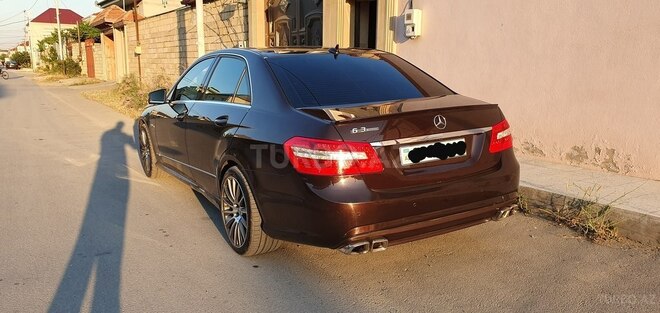 Mercedes E 350 2009, 176,000 km - 3.5 l - Sumqayıt