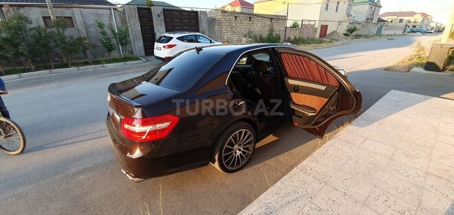 Mercedes E 350 2009, 176,000 km - 3.5 l - Sumqayıt