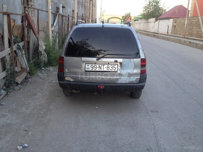 Opel Astra 1995, 298,000 km - 1.6 л - Bakı