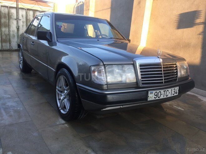 Mercedes E 260 1991, 250,000 km - 0.3 l - Sumqayıt