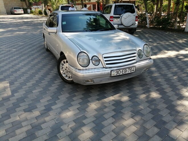 Mercedes E 230 1997, 295,000 km - 2.3 l - Bakı