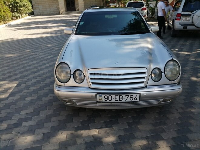 Mercedes E 230 1997, 295,000 km - 2.3 l - Bakı