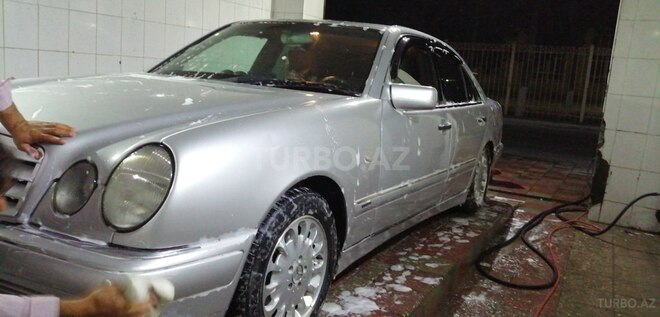 Mercedes E 230 1997, 295,000 km - 2.3 l - Bakı