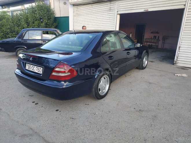 Mercedes E 220 2002, 260,000 km - 2.2 l - Göyçay