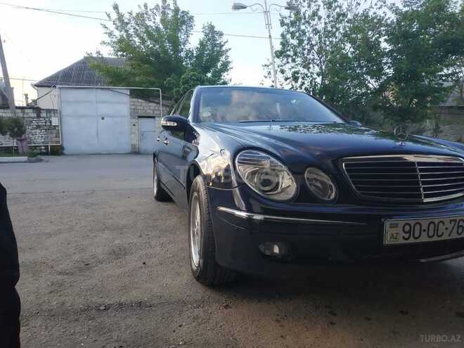 Mercedes E 220 2002, 260,000 km - 2.2 l - Göyçay