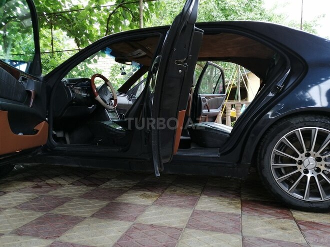 Mercedes E 280 1997, 305,018 km - 2.8 l - Bakı