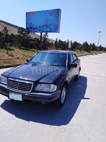 Mercedes C 220 1996, 128,000 km - 2.2 l - Bakı