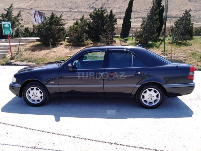 Mercedes C 220 1996, 128,000 km - 2.2 l - Bakı