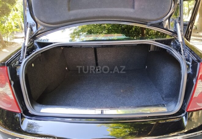 Volkswagen Passat 2002, 246,580 km - 1.8 л - Bakı