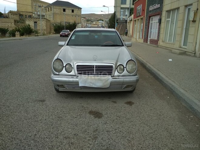 Mercedes E 230 1996, 296,000 km - 2.3 l - Bakı