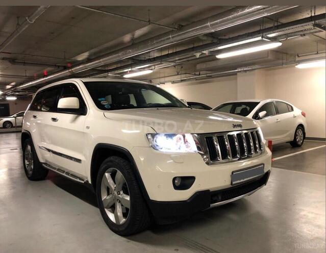 Jeep Grand Cherokee 2012, 155,000 km - 3.0 л - Qax